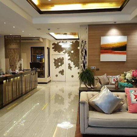 De Arni Hotel Бангкок Екстер'єр фото
